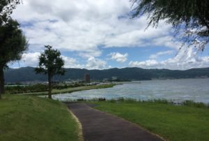 諏訪湖畔の風景
