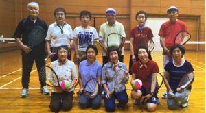 ミニテニスクラブの皆さん。動きの激しさは。。絶句！