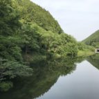 名栗湖最奥部より東方を眺める