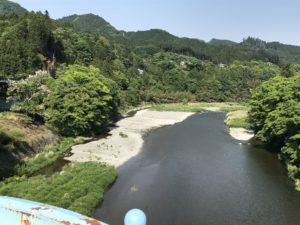 軍畑南大橋より下流を眺める