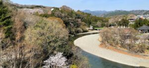 春・流れ澄みし秋川
