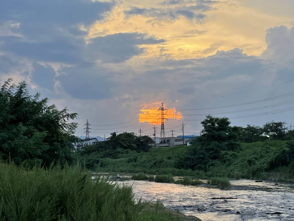 夏！浅川の夕暮れ