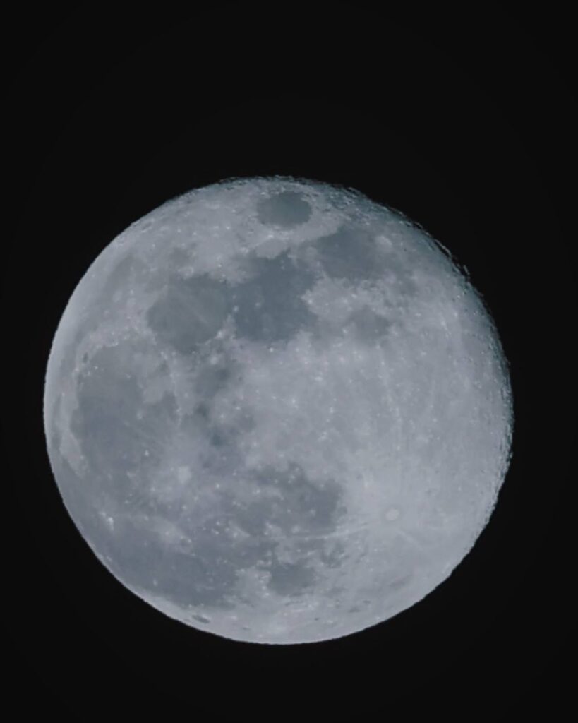 今年最後ビーバームーン距離は約382,960km